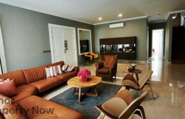 EAST LEDANG POOL VILLA CORNER BUNGALOW HOUSE