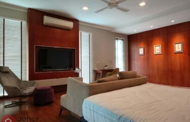 EAST LEDANG POOL VILLA CORNER BUNGALOW HOUSE