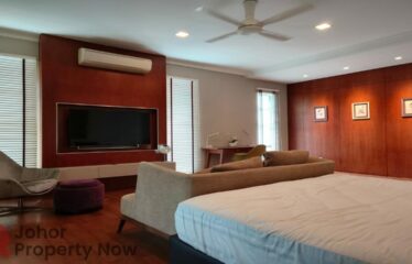 East Ledang @ Melody Park – Bungalow With Pool ( Corner )