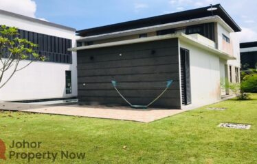 East Ledang @ Noble Park – Bungalow with Pool ( Corner )