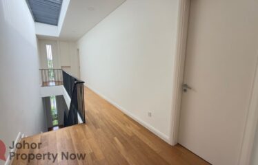 Emerald Bay – 3 Storey Link House Courtyard ( Endlot )