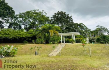 Ledang Heights – 2.5 Bungalow With Pool ( Sale / Rent )