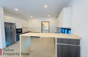Ledang Heights – 2.5 Bungalow With Pool ( Sale / Rent )