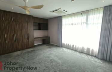 Ledang Heights – Bungalow With Pool ( Sale / Rent )