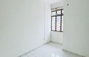 Taman Desa Cemerlang – Terrace