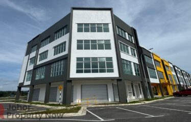 Tropicana Uplands @ Summit Commercial Hub ( Corner )