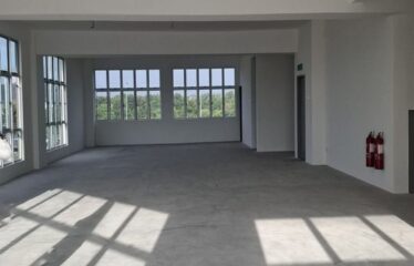 Tropicana Uplands @ Summit Commercial Hub ( Corner )