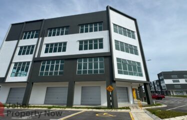 Tropicana Uplands @ Summit Commercial Hub ( Corner )