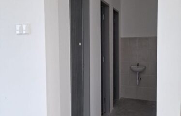 Tropicana Uplands @ Summit Commercial Hub ( Corner )
