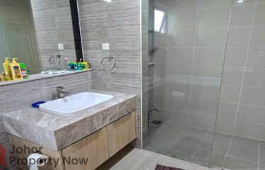 Southern Marina Residences ( High Floor )