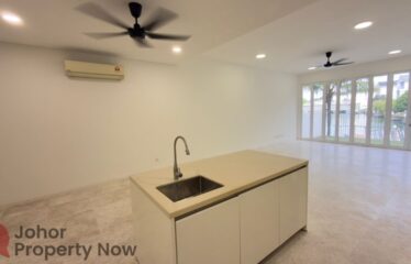 Emerald Bay – 4 Storey Link House Courtyard